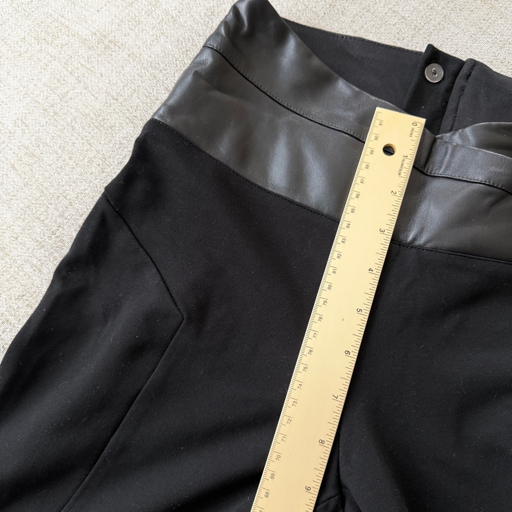 🖤 Bebe Super Curve Black Faux Leather Crossover V-Waistband Leggings - Picture 11 of 15